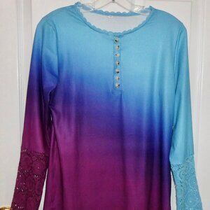 BRAND NEW TEMU OR SHEIN OMBRE BLUE PURPLE LONG SLEEVE SHIRT WITH LACE WOMENS M